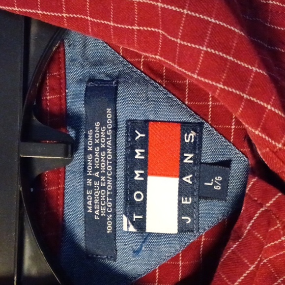 TOMMY JEANS, LONG SLEEVE, FRONT POCKET, WITH VELCRO, NICE BUTTON DOWN. 16.5 NECK - Picture 6 of 9